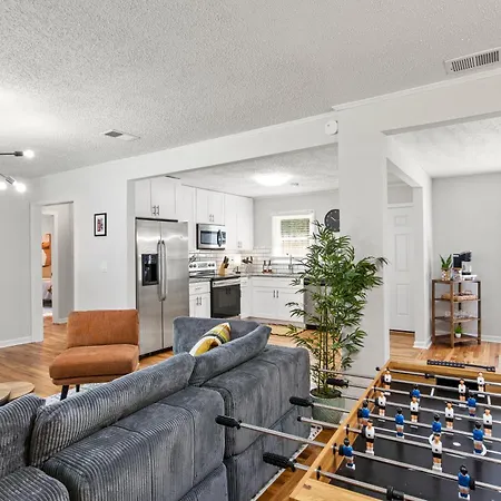 Secluded 3 Bedroom 10 Minutes To Atlanta Airport Self Check In